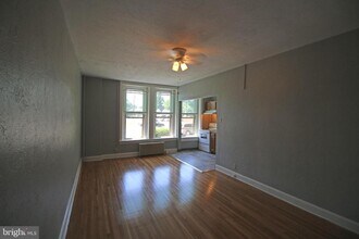 12 S Filbert St in Mechanicsburg, PA - Building Photo - Building Photo