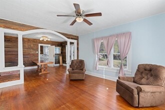 408 S Gabriel St in Granger, TX - Building Photo - Building Photo