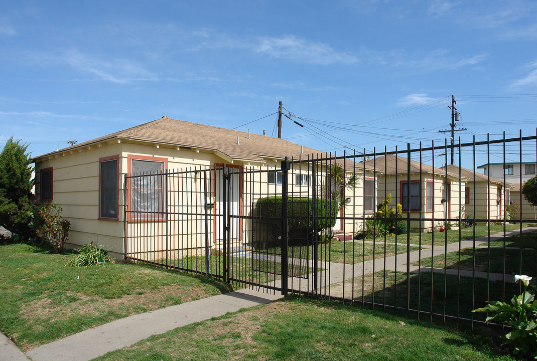 150 Palm Dr in Oxnard, CA - Foto de edificio