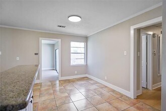 4426 Oakside Dr in Houston, TX - Building Photo - Building Photo