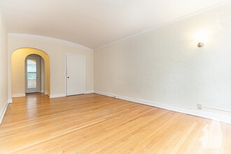 536 W Arlington Pl in Chicago, IL - Foto de edificio - Building Photo