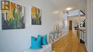 170 Baber Cres in Aurora, ON - Building Photo - Building Photo
