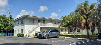 4140 Woodside Dr in Coral Springs, FL - Building Photo