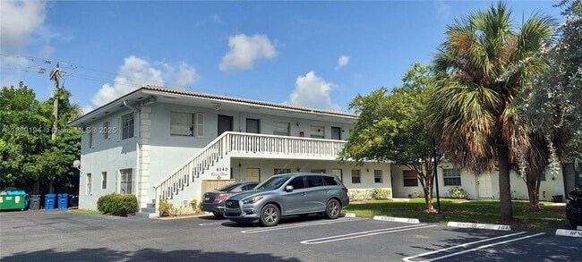 property at 4140 Woodside Dr