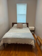 9706 Metropolitan Ave, Unit 2F in Forest Hills, NY - Foto de edificio - Building Photo