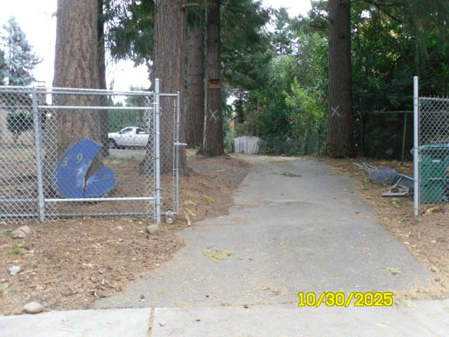 3919 SE 168th Ave in Vancouver, WA - Building Photo - Building Photo