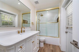 5626 SW 69th Ave in Miami, FL - Building Photo - Building Photo