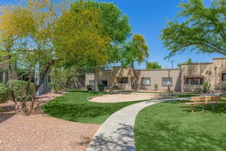 Peak at Oro Valley in Tucson, AZ - Foto de edificio - Building Photo