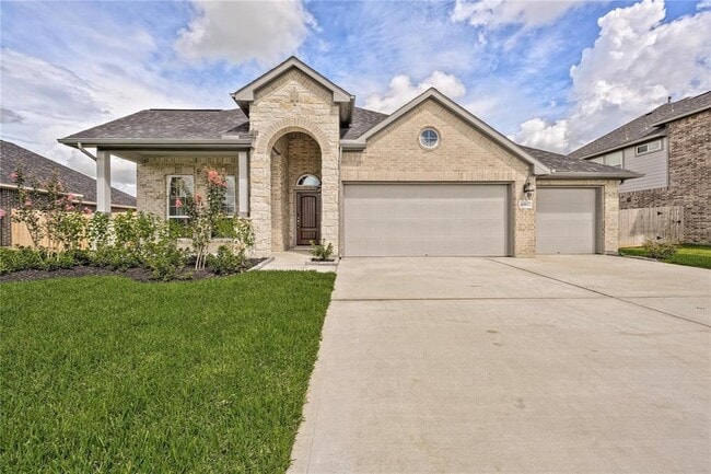 property at 11927 Champion's Frst Dr