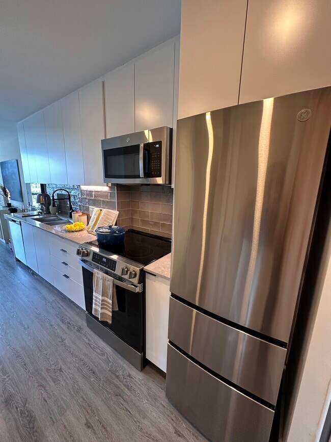 364 NW 22nd St, Unit S18 in Miami, FL - Foto de edificio - Building Photo