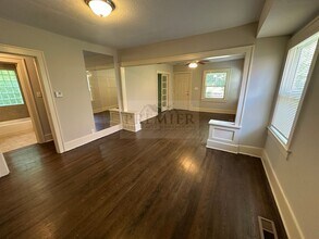 5435 Lydia Ave in Kansas City, MO - Foto de edificio - Building Photo