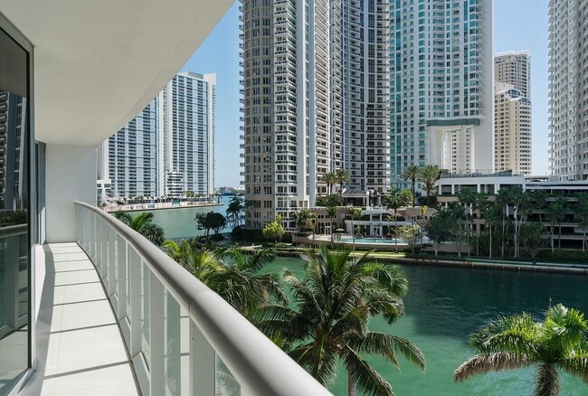 495 Brickell Ave, Unit BAY407 in Miami, FL - Building Photo - Building Photo