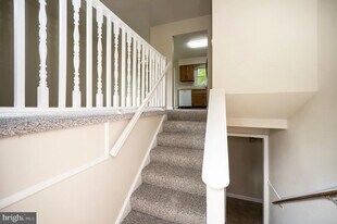 2111 Mills Dr in Fredericksburg, VA - Building Photo