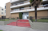 980 S Magnolia Ave in Los Angeles, CA - Foto de edificio - Building Photo