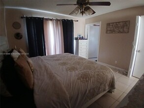 1000 Cypress Way E in Palm Springs, FL - Building Photo - Building Photo