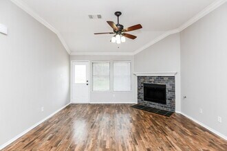 1300 Maple Terrace Dr in Mansfield, TX - Building Photo - Building Photo