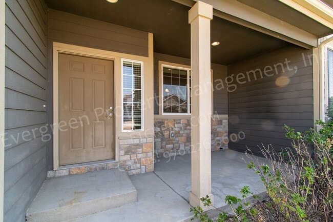 2802 Exmoor Ln in Fort Collins, CO - Building Photo - Building Photo