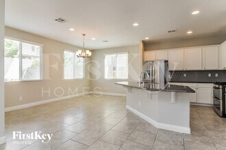 6764 Lavender Sky Ct in Las Vegas, NV - Foto de edificio - Building Photo