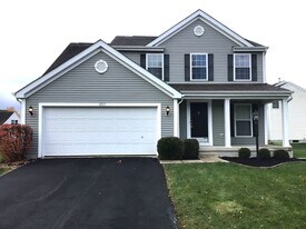 1557 Pheasant Run Dr in Newark, OH - Building Photo