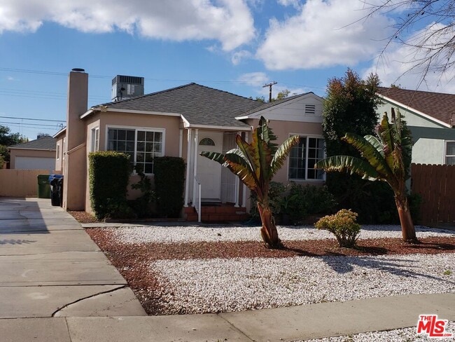 property at 1729 S Carmelina Ave