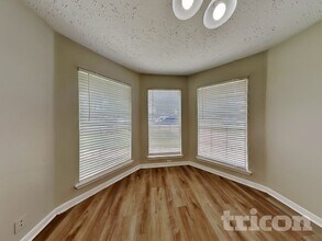 2013 Greenwood Dr in Rosenberg, TX - Building Photo - Building Photo