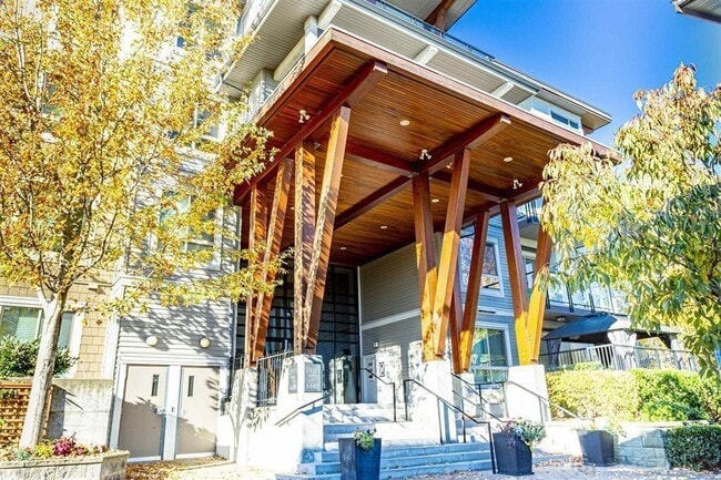 property at 6688-6120 120 St