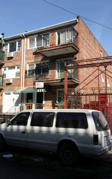 1349 53rd St in Brooklyn, NY - Building Photo