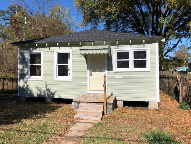 property at 256 E 78th St