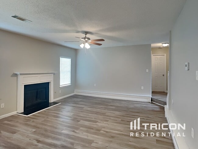 1420 Shelnutt Ct in Hampton, GA - Building Photo - Building Photo