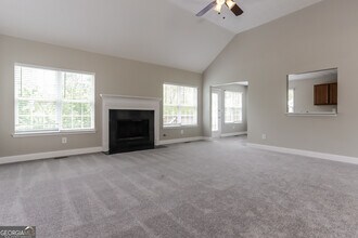 4398 Tillage Path in Douglasville, GA - Foto de edificio - Building Photo
