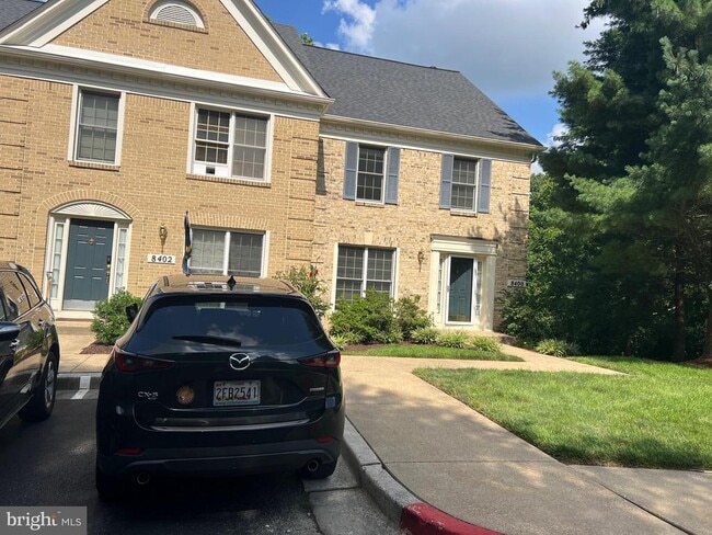 8400 Cedarcreek Ct in Ellicott City, MD - Building Photo - Building Photo