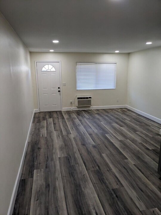 2900 Lemon St in Riverside, CA - Building Photo