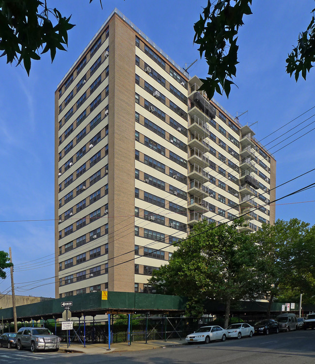 Mutual Apartments, Inc in Brooklyn, NY - Building Photo - Building Photo