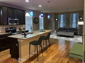 315 W Clay St, Unit 201 in Houston, TX - Building Photo - Building Photo