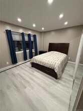2 Elmwood Park Dr in Staten Island, NY - Building Photo - Building Photo