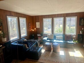 9 Johnston Rd in Shelter Island, NY - Building Photo - Building Photo