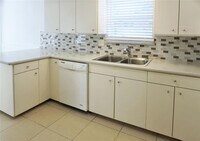 938 Greatwood Dr photo'