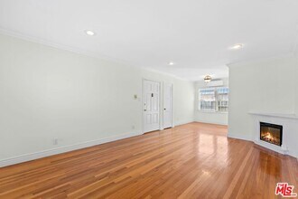 1701 Stearns Dr in Los Angeles, CA - Building Photo - Building Photo