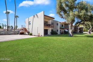 3737 E Turney Ave in Phoenix, AZ - Building Photo