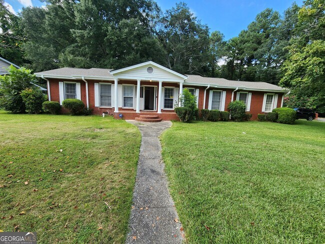 property at 6861 S Nottingham Rd