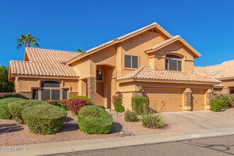 1638 E Glenhaven Dr in Phoenix, AZ - Foto de edificio - Building Photo