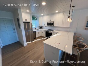 1200 N Shore Dr NE in St. Petersburg, FL - Building Photo - Building Photo