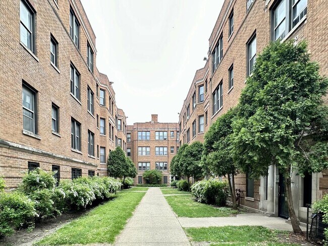 property at 1363 W Estes Ave