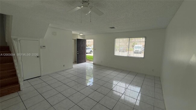 1419 Sussex Dr in North Lauderdale, FL - Building Photo - Building Photo