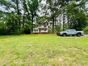 7400 Three Chopt Rd in Richmond, VA - Building Photo - Building Photo