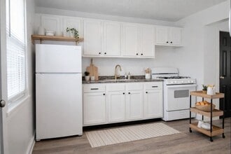 21 Midland Heights Cir in Midland, PA - Building Photo - Building Photo