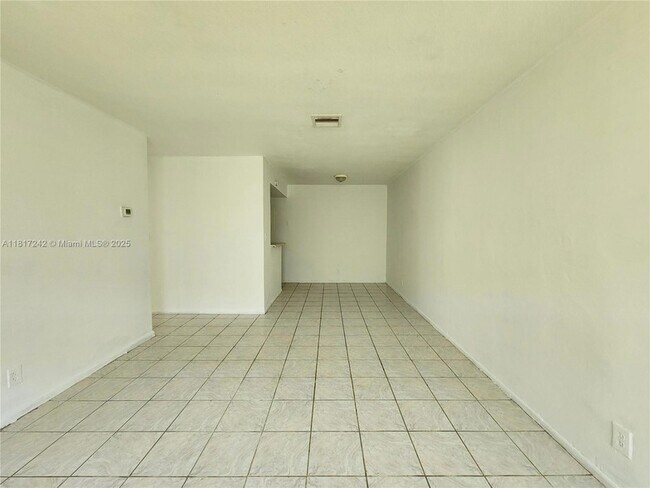2254 NW 59th Terrace in Lauderhill, FL - Building Photo - Building Photo
