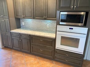 1323 W Palm Dr in Aransas Pass, TX - Building Photo - Building Photo
