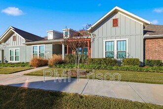 1044 3rd St in Argyle, TX - Foto de edificio - Building Photo