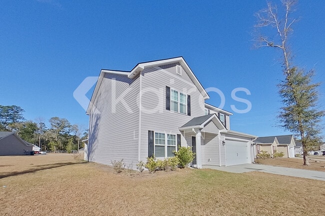 property at 102 Ebenezer Blf Wy